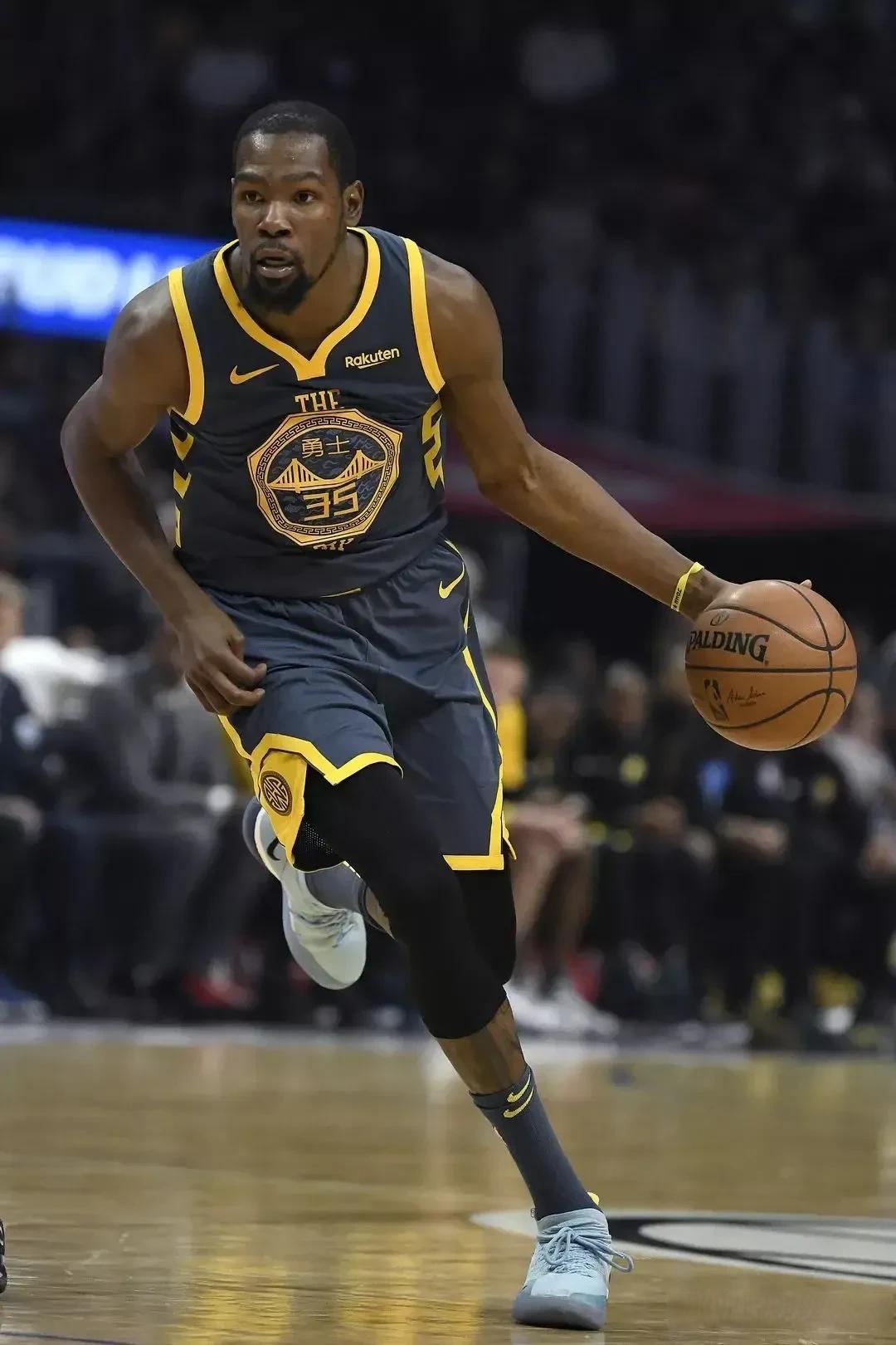 更有意外伤 更有意外伤