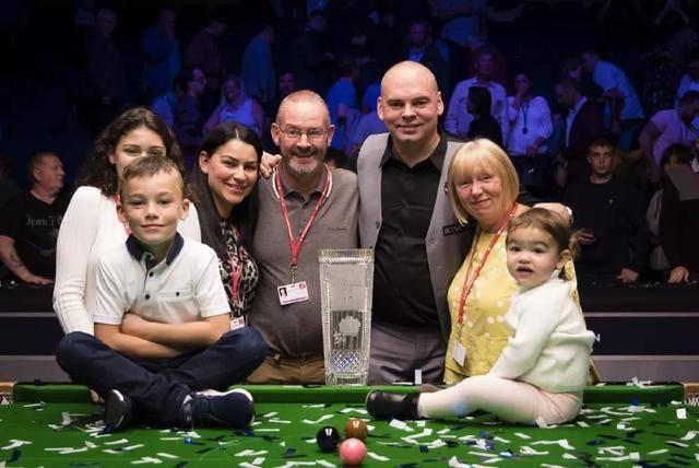 的互动不仅 的互动不仅