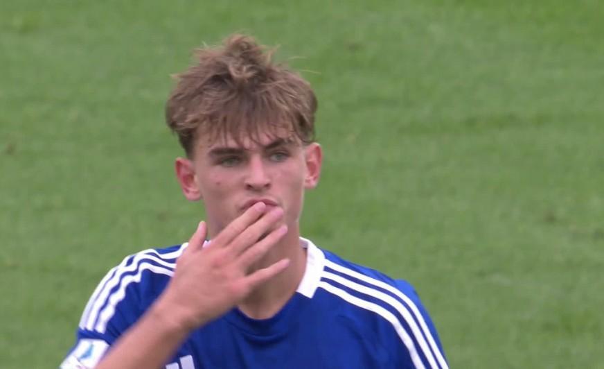 利使他们在 利使他们在